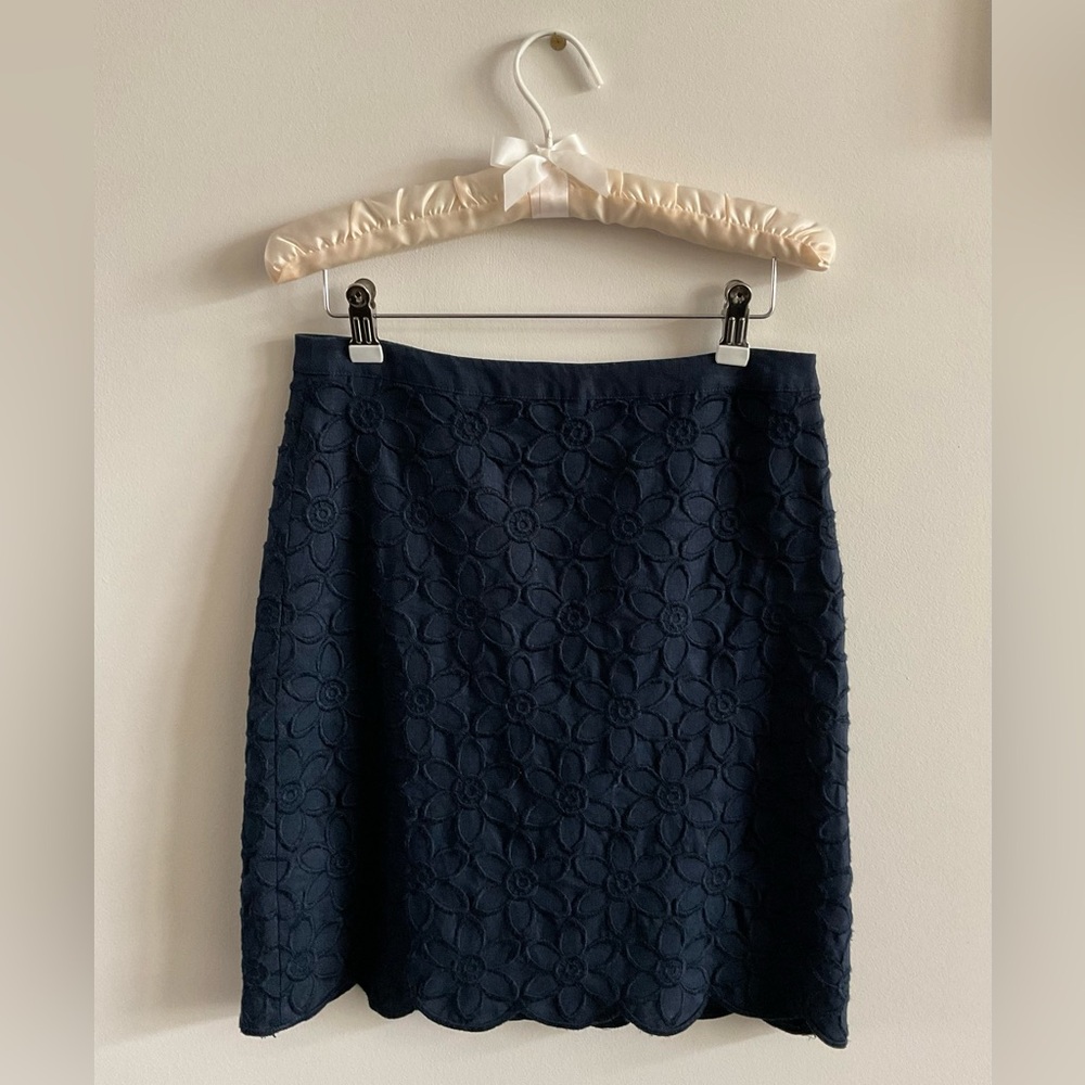 Talbots Navy Linen Embroidered Scallop Hem Skirt, Size 4P